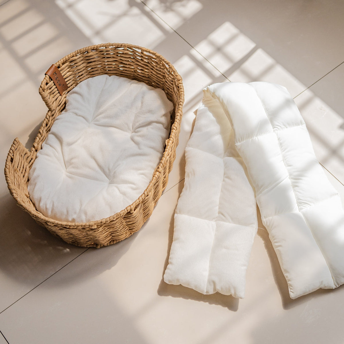 Hand-Woven Rattan Basket Pet Nest